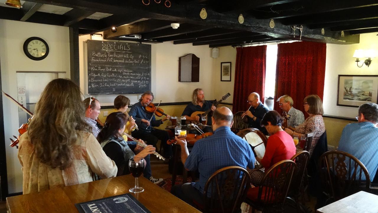 The Harp Inn Glasbury Экстерьер фото